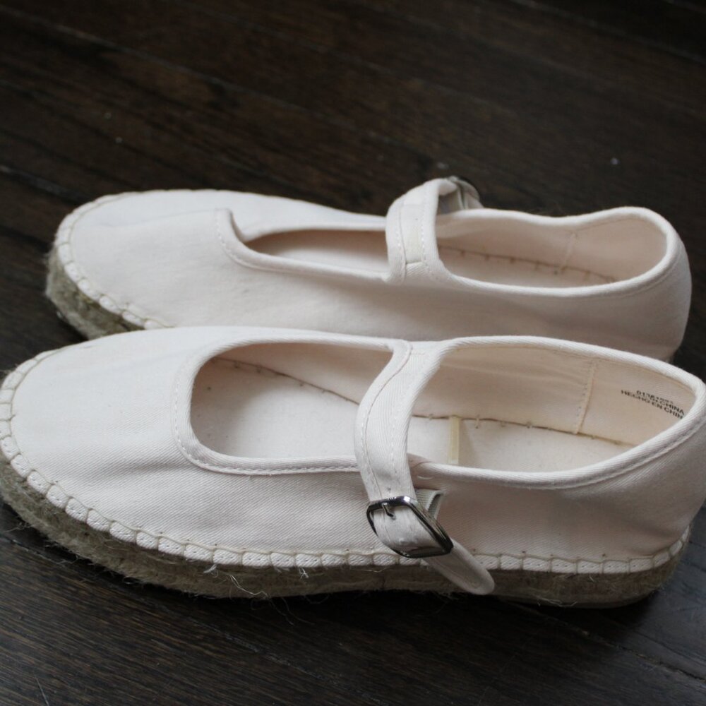 Forever 21 white canvas espadrille flats